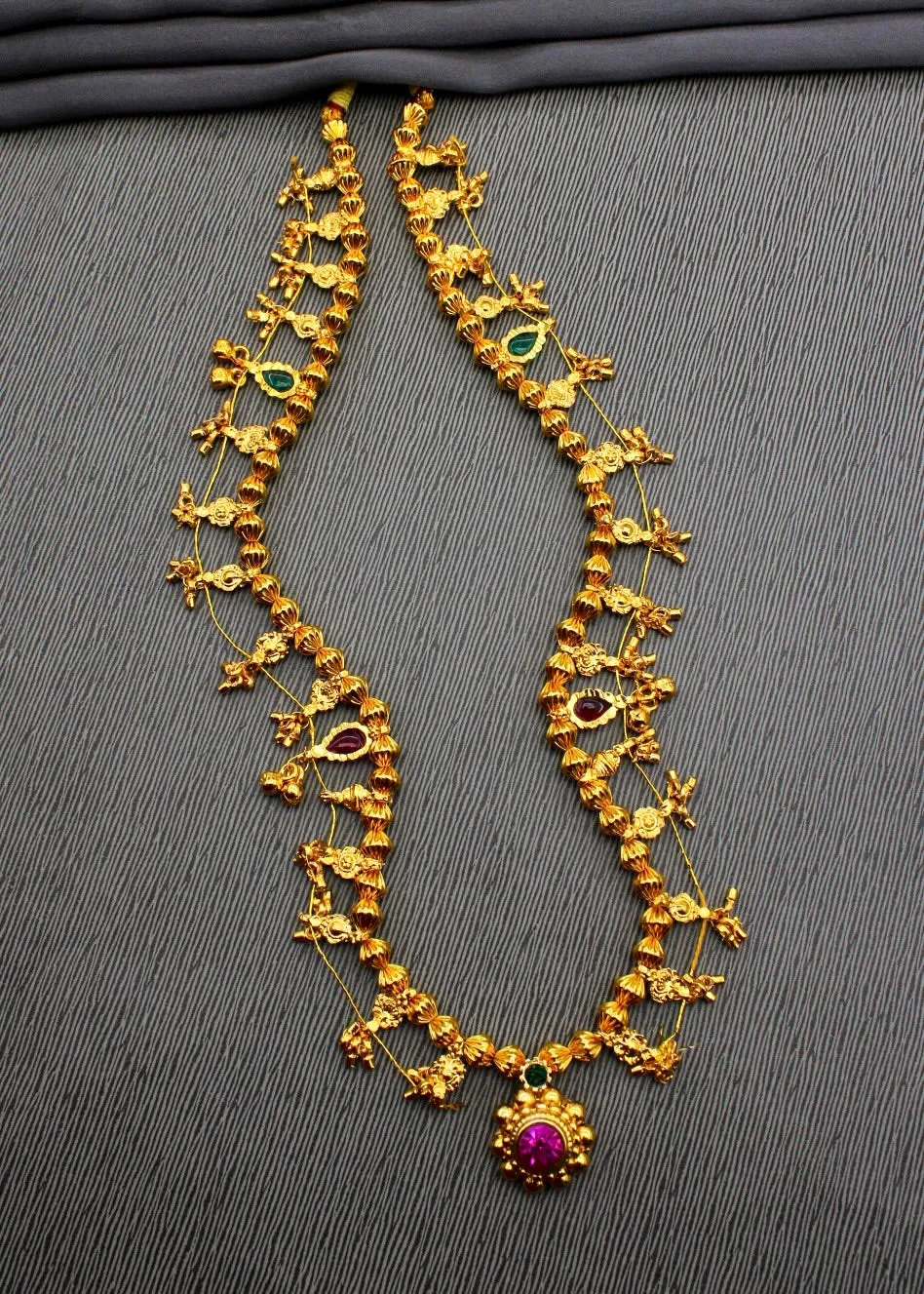 APPEALING KOLHAPURI NECKLACE