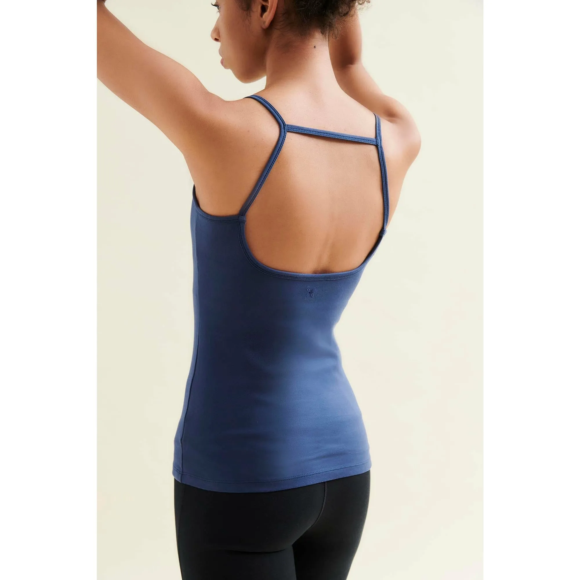 DARK BLUE YOGA TOP WITH CUT-OUT BACK