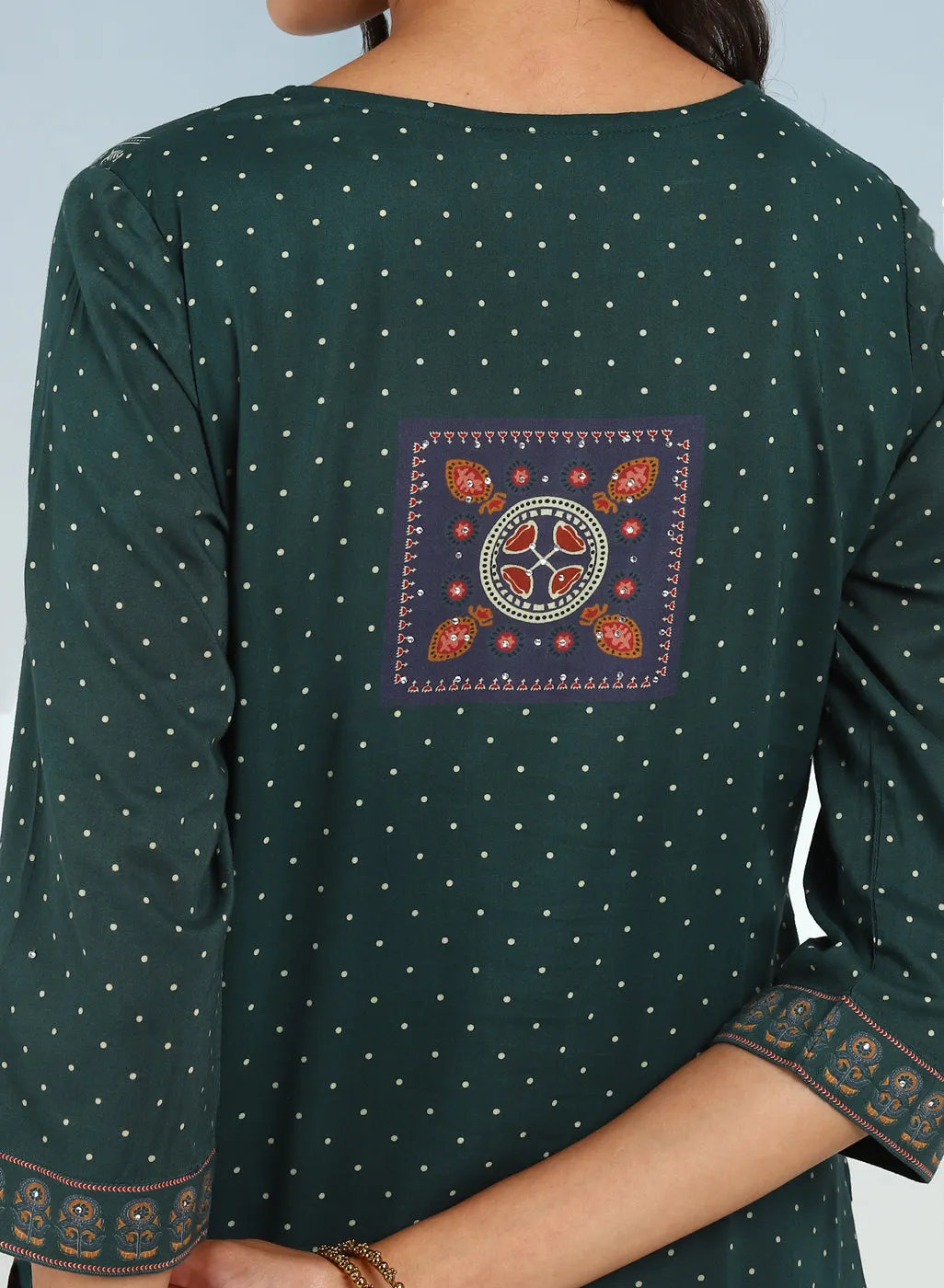 Green Printed Embroidered Kurta with Embellished Front Yoke