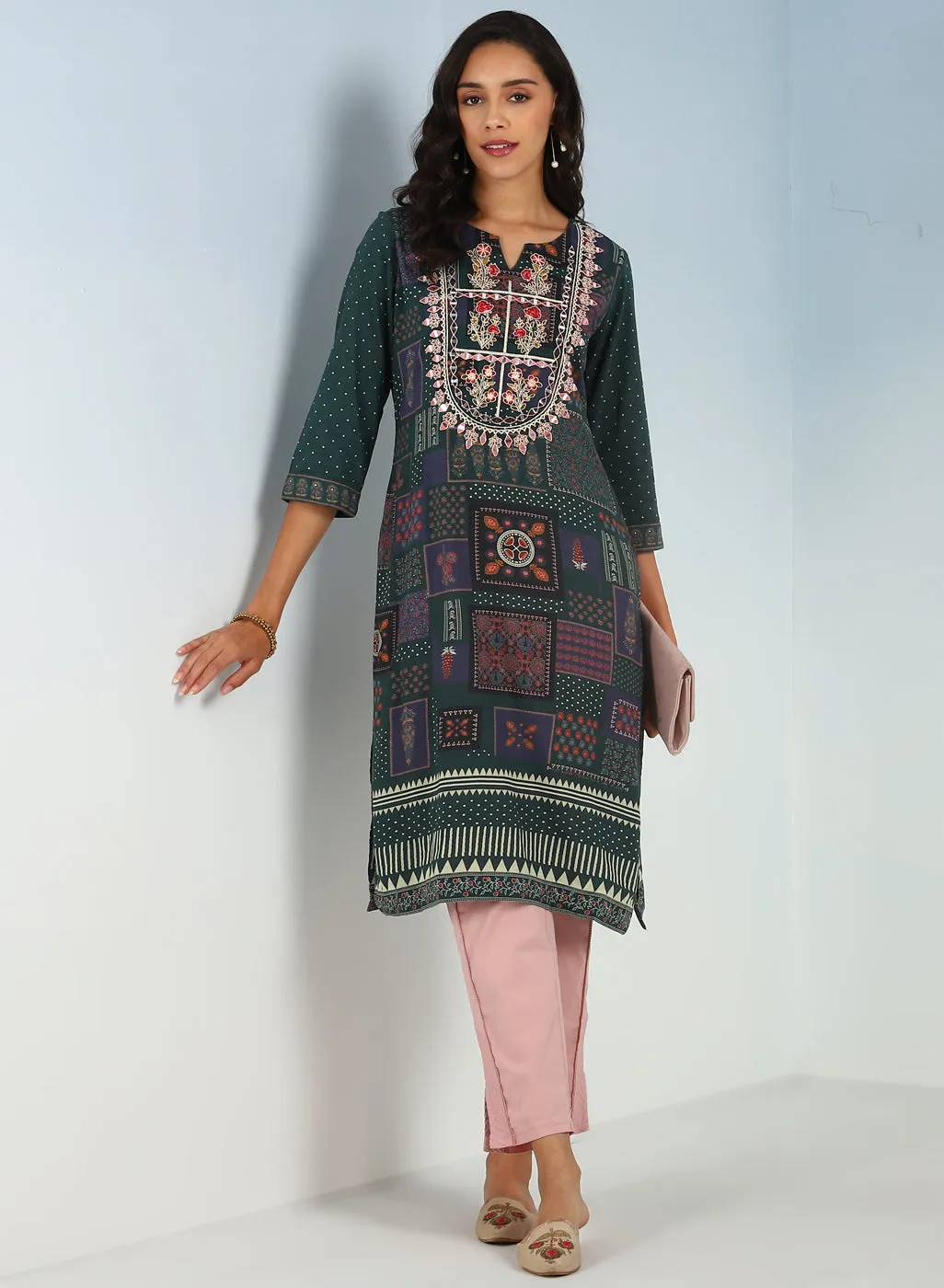 Green Printed Embroidered Kurta with Embellished Front Yoke