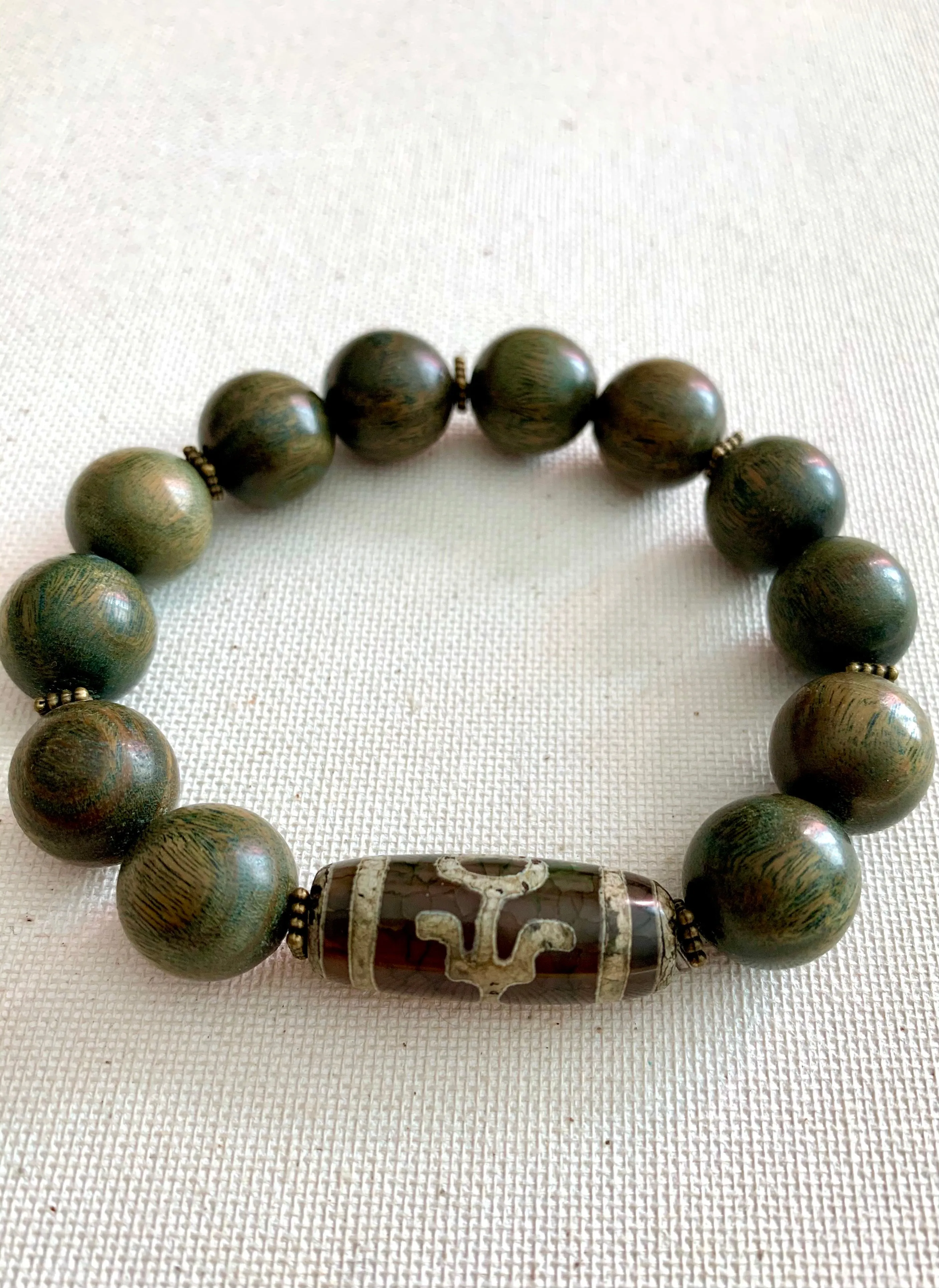 Men’s Tibetan Quartz Stone and Wood Bracelet