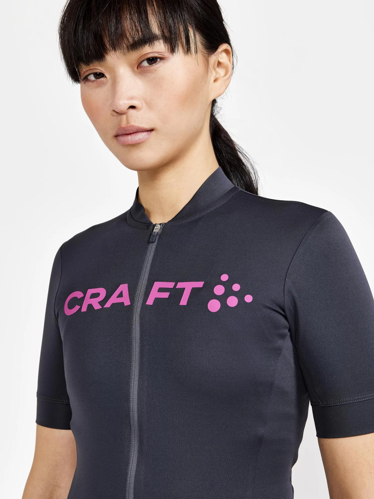 WOMEN'S ESSENCE CYCLING JERSEY